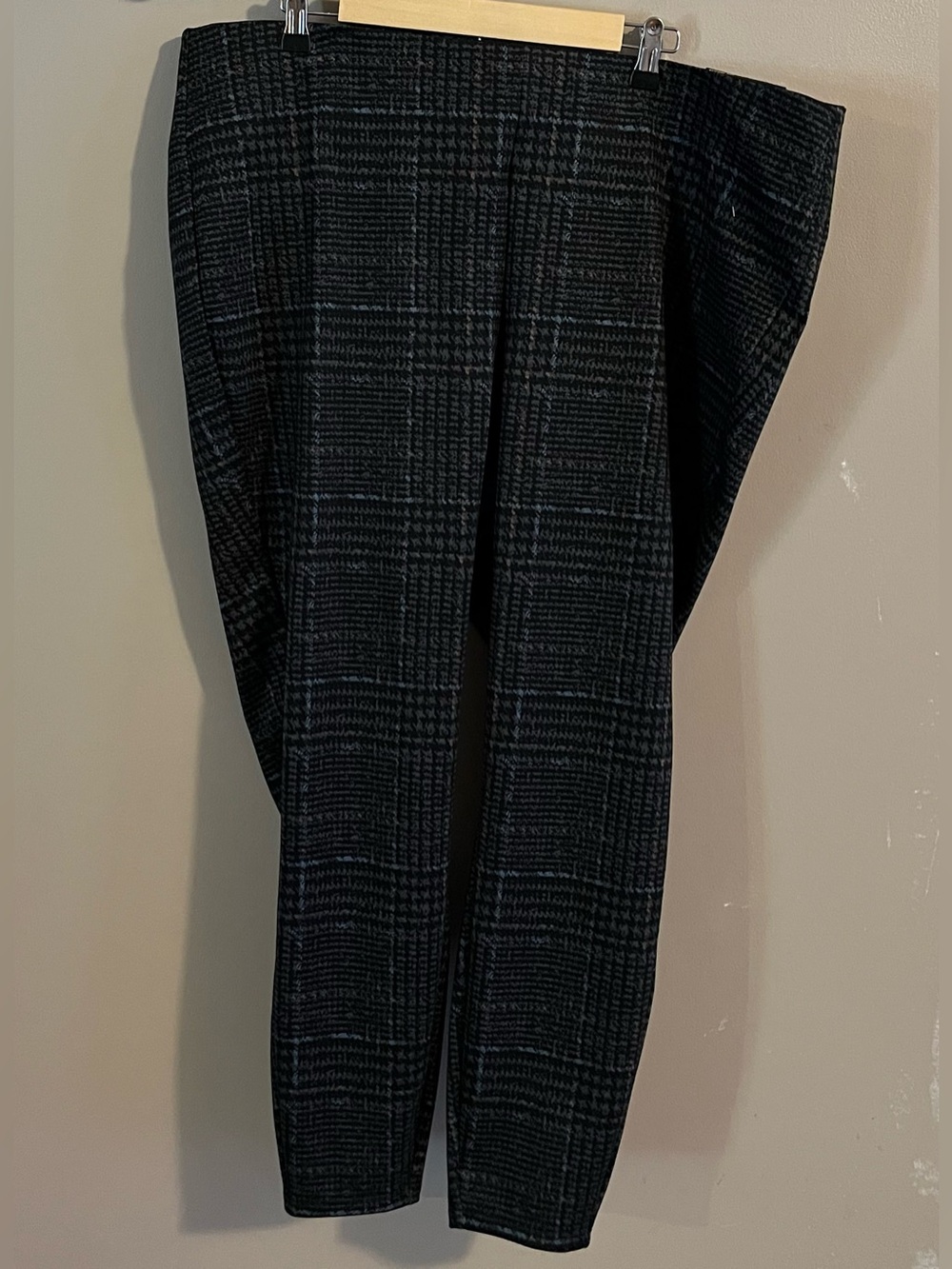 $8❤️Bundled Maurices Pants